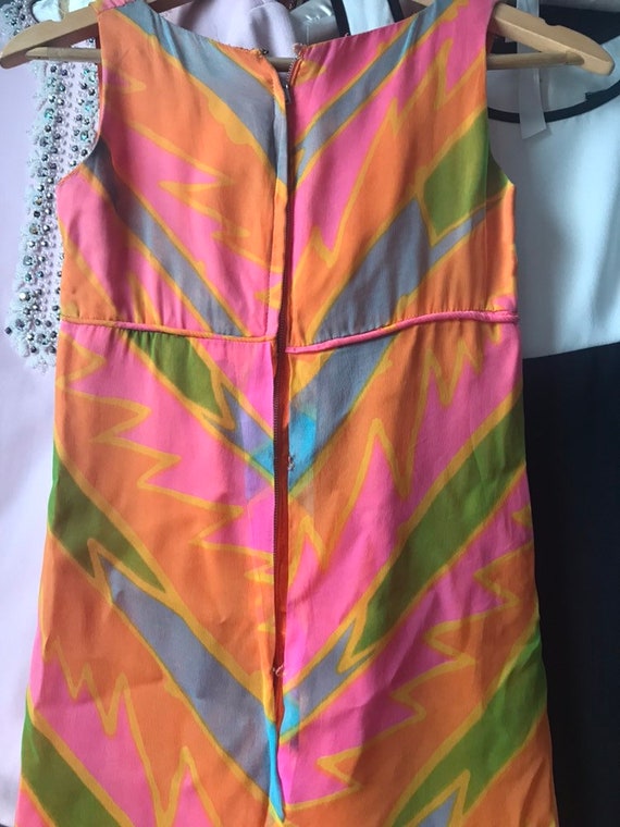 1960s Psychedelic Mod Shift Dress - image 2