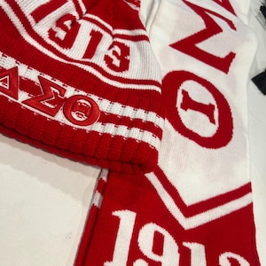 Delta Sigma Theta scarf and hat, red and white, 1913