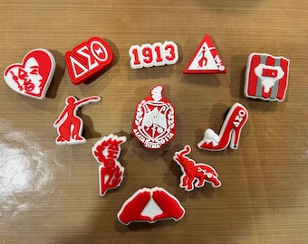 Delta Sigma Theta charms. Shoe