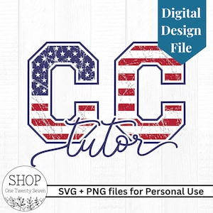 Op de afbeelding: Digitaal ontwerpbestand met de letters "CC" in een versleten Amerikaans vlagontwerp, met het woord "tutor" in script. De tekst "SVG + PNG files for Personal Use" is ook inbegrepen.