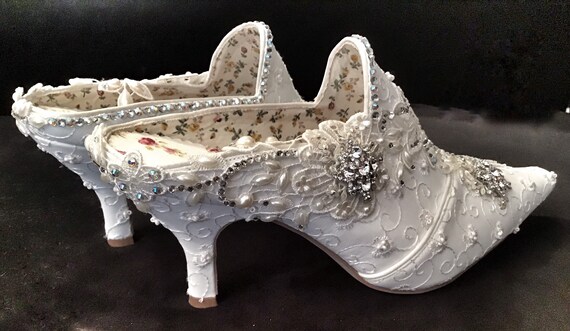vintage style wedding shoes