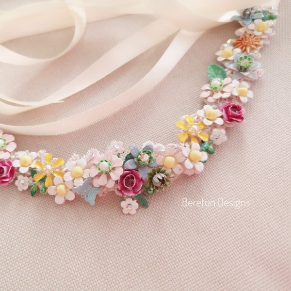 Ceinture de mariée, ceinture, ceinture de robe de mariée, ceinture de fleur, ceinture de demoiselle d'honneur, ceinture de mariée, ruban de mariée, fleur sauvage, ceinture de mariée peinte à la main