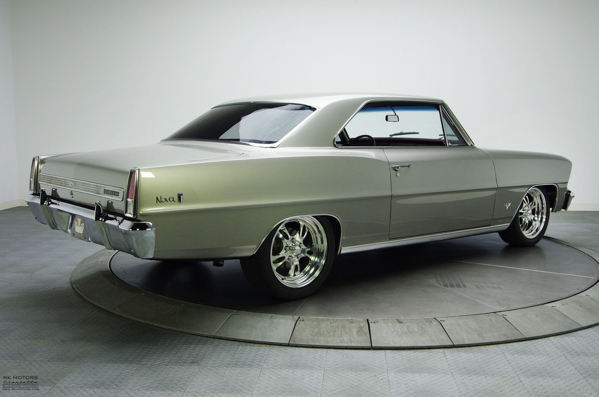 Imágenes de Chevy nova, fotos de Chevy nova sin royalties | DepositPhotos, image size:1920x1272