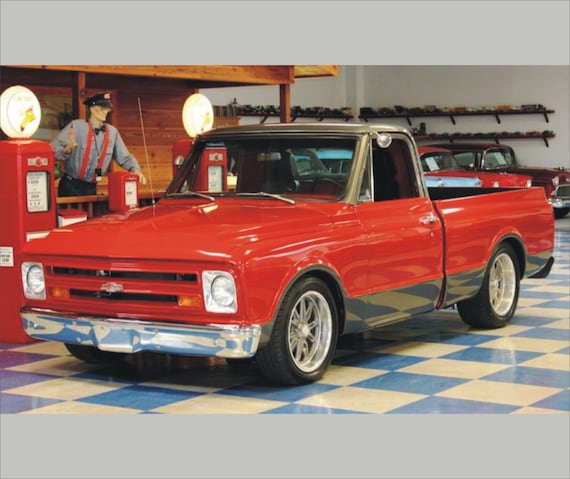1967年式シボレーC10ピックアップトラック（レッドグレー）の美しい