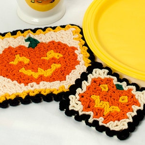 6 Wiggly Crochet Hot Pads & Coasters: Crochet Hot Pad Pattern, PDF download image 4