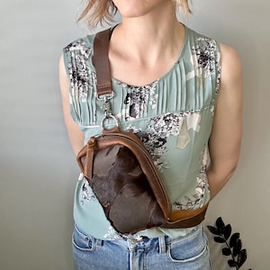 Sac ceinture en cuir marron | sac à cheveux | Sac western | Sac banane | Sac banane | Sac unisexe | Petit sac de voyage | Cuir Kodiak