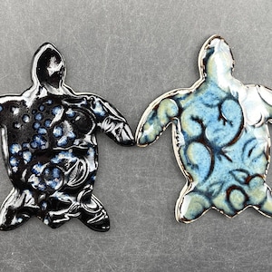 Ceramic mosaic turtles. Porcelain sea turtle tiles. Mosaic turtle tiles by Fabulousfungi