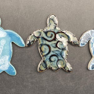 Ceramic mosaic turtles. Porcelain sea turtle tiles. Mosaic turtle tiles by Fabulousfungi