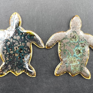 Ceramic mosaic turtles. Porcelain sea turtle tiles. Mosaic turtle tiles by Fabulousfungi