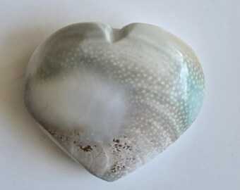 Shiva Shell Heart Carving: "Shiva's Eye" Gemstone, Wisdom & Protection