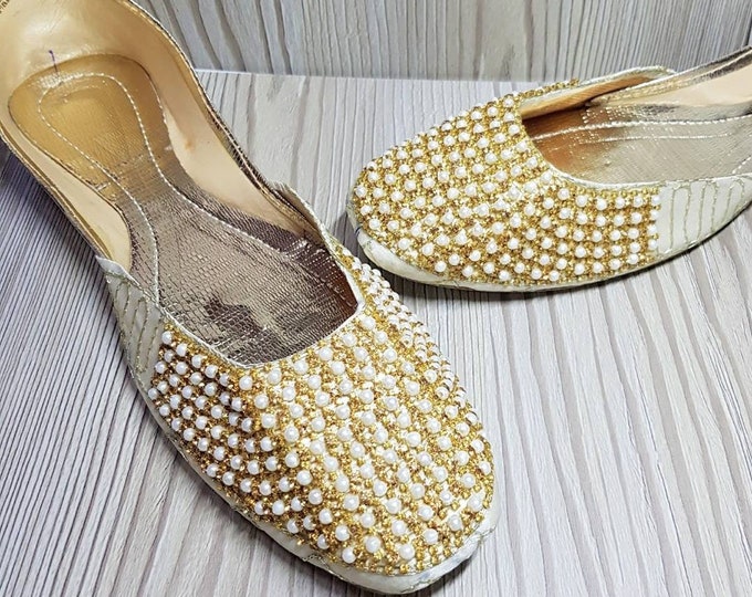 bridal shoes kundan khussa pumps heels sandals womens shoes indian bridal pakistani bridal dress salwar kameez pakistani clothing mehndi