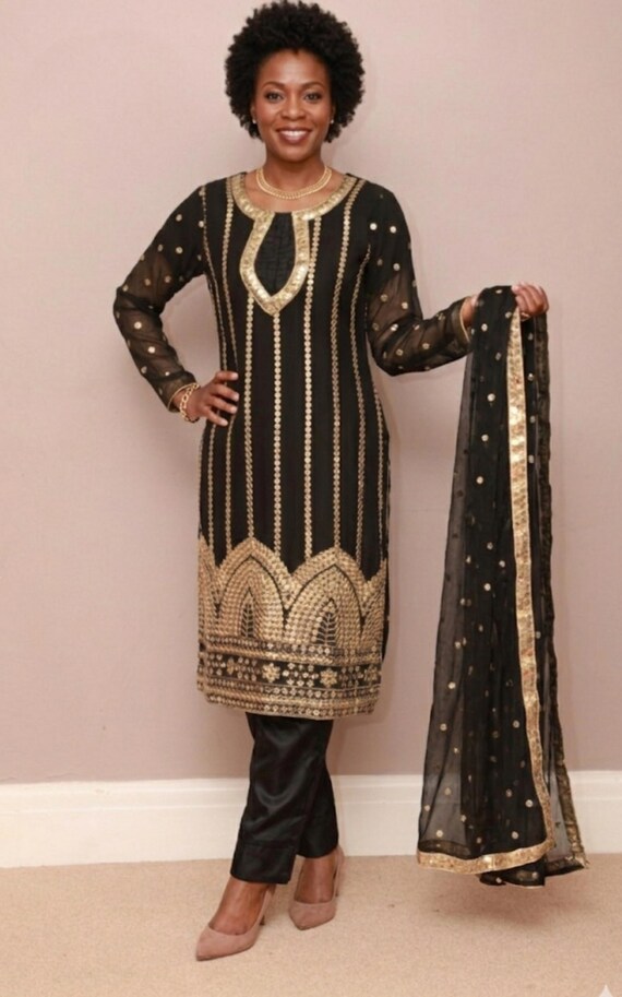 PAKISTANI DRESS, Black Salwar Kameez, Gold Mirror Foil Work Embroidered  Chiffon Eid Wear for Women - Etsy