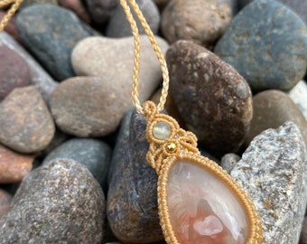 Macrame Flower Agate Necklace, Adjustable Wax Cord Pendant