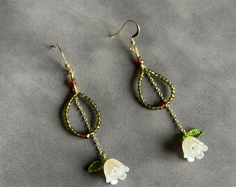 Handmade Floral Beaded Earrings: 14k Gold Plated, Glass Beads