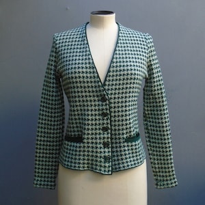 RARE Original Vintage 1930s 1940s Houndstooth Jersey Knit Jacket Cardigan Wool Sweater Green White image 1