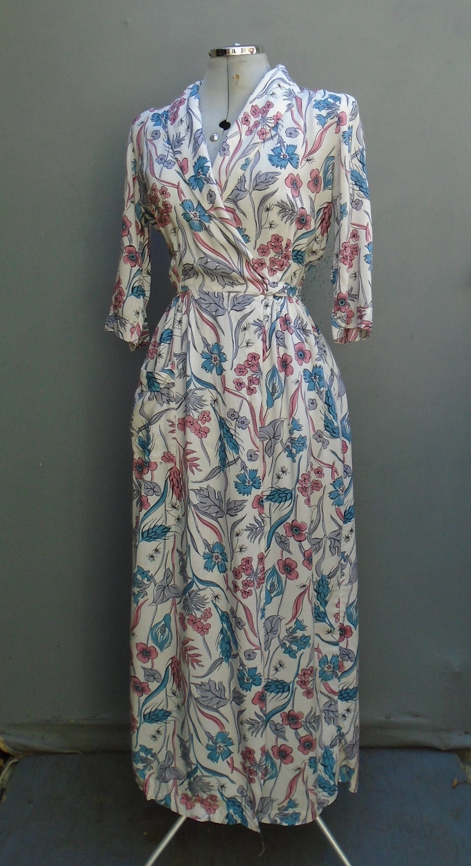 Image of Vintage S Ww Floral Housecoat Dressing Gown Robe Novelty Print S Linen Rayon House Coat Lounging