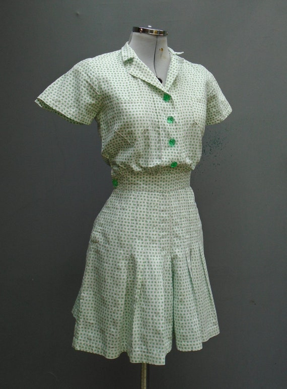 Superb Play Suit 1940s Vintage Dress 1940s WW2 Whi