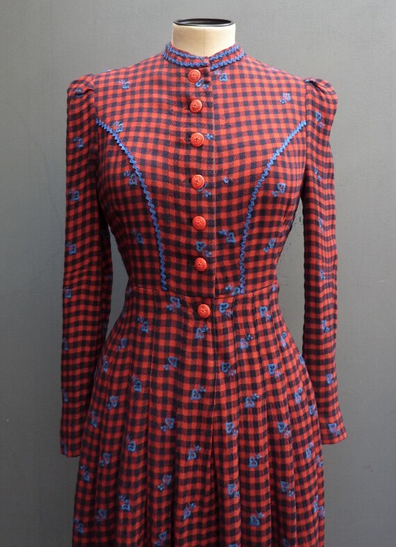 Vintage 1940s 50s Shirt Dress Checked Red Navy Bl… - image 3