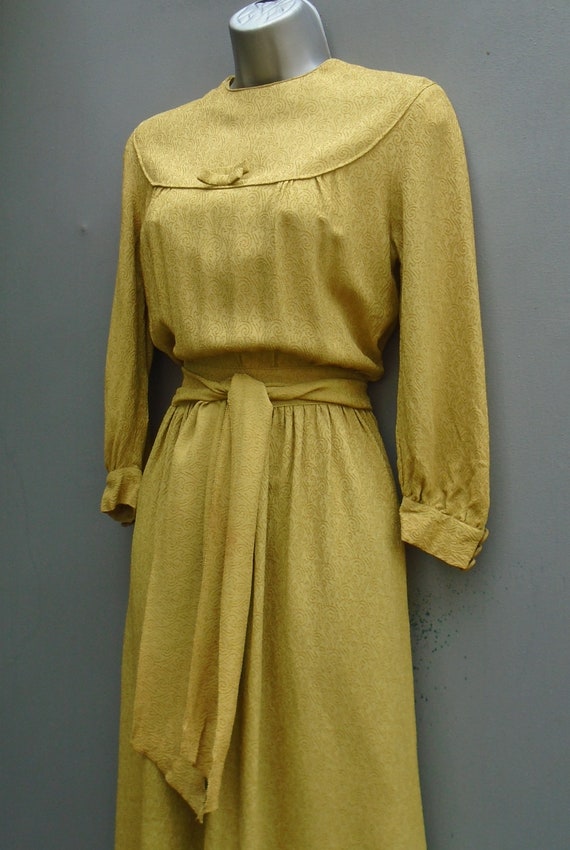 Original 1940s 30s Handmade Vintage Dress WW2 Cha… - image 3