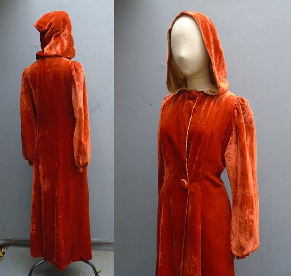 RARE Vintage 1940s WW2 Rust Velvet Hooded Coat Dec