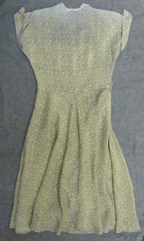 FADED Vintage 1950s Summer Dress Novelty Lace Flo… - image 9