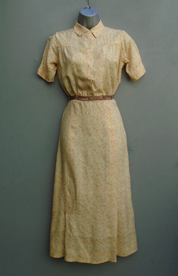 Original Vintage 1930s Dress Floral Novelty Print