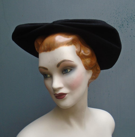 Vintage 1940s Black Felt Hat Bi-Corn Broad Brim H… - image 2