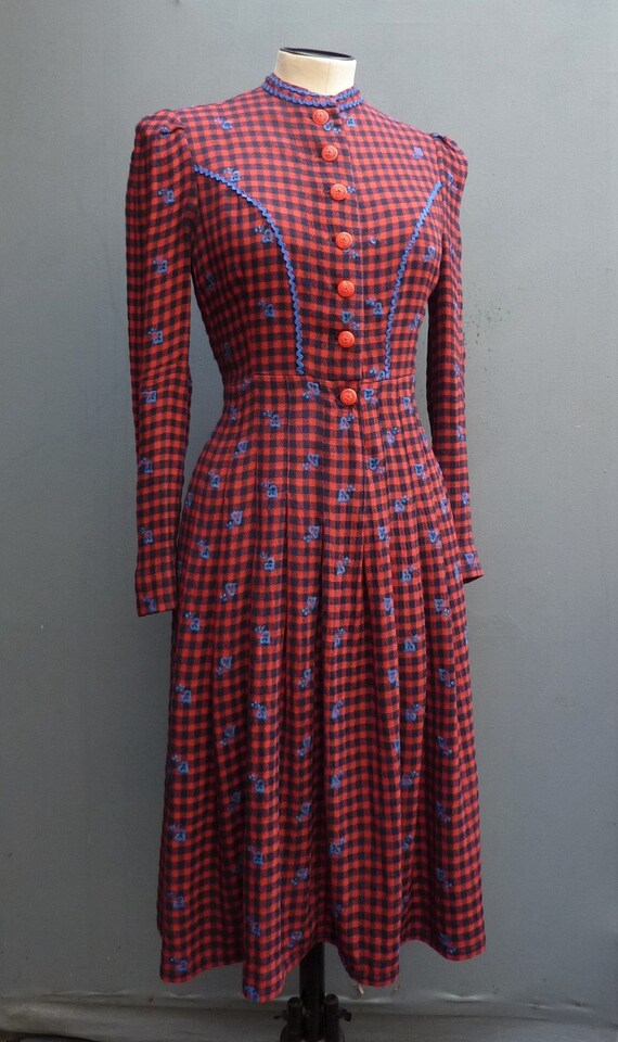 Vintage 1940s 50s Shirt Dress Checked Red Navy Bl… - image 4