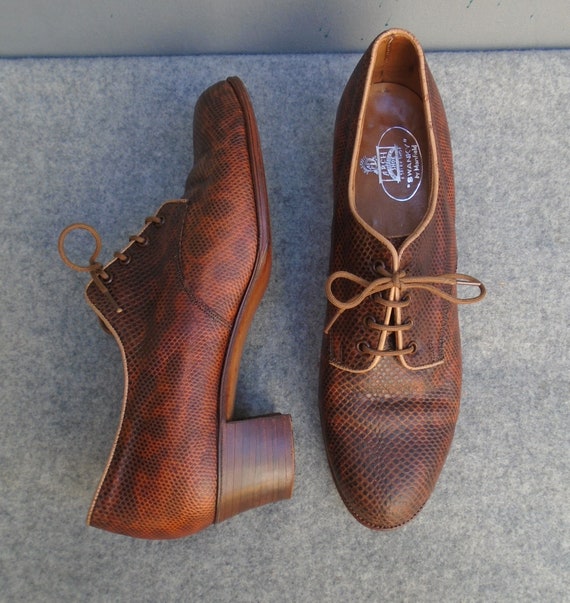 Superb Vintage 1930s 1940s "Swanky" Shoes Lace Ups