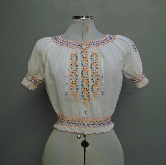 Rare Vintage 1930s Hungarian Hand Embroidered Peas