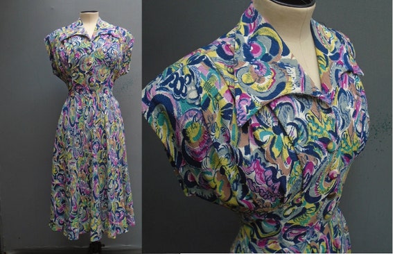 Superb Vintage 1940s Dress Bold Floral Novelty Pri