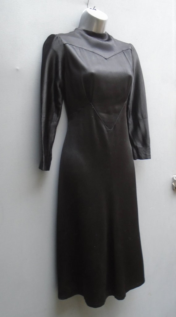 Rare Slinky Vintage 1930s 40s Dress Black Satin C… - image 4