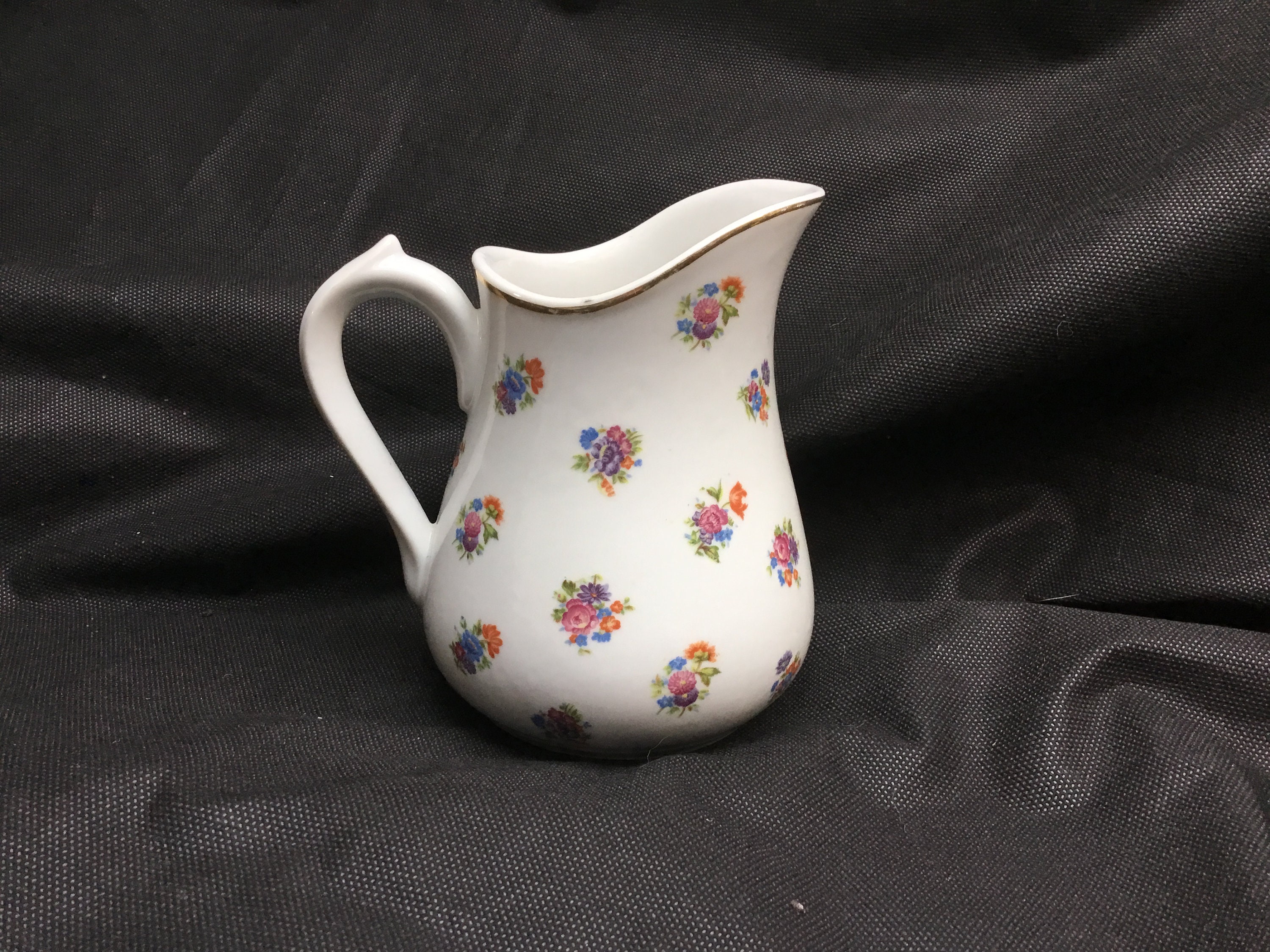 Vintage - Français, Porcelaine Blanche, Pichet à Lait, Vase Décoratif, Motif Floral, Décoration de C