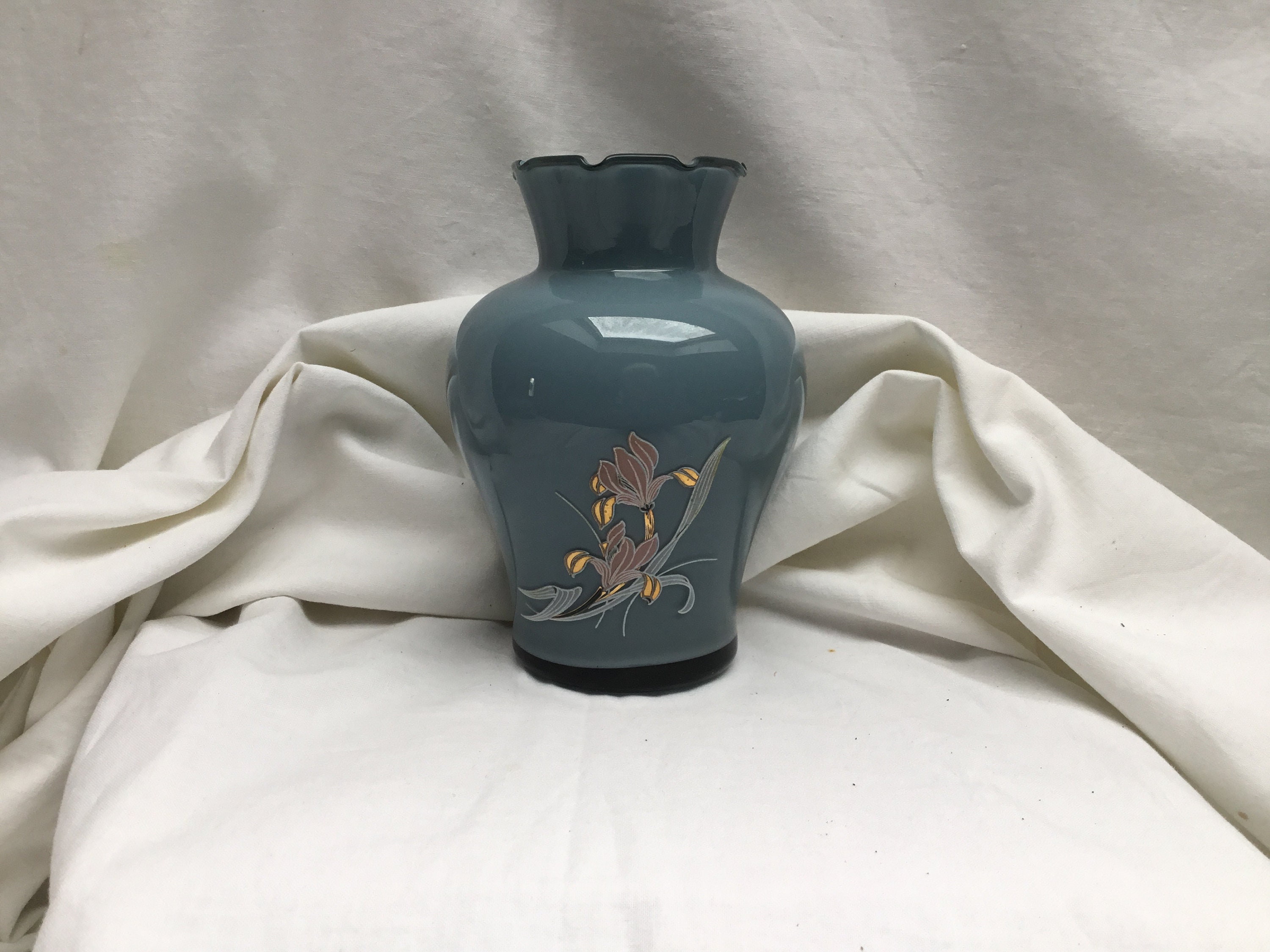 Vintage Bleu Gris Peint Vase, Rose Lys