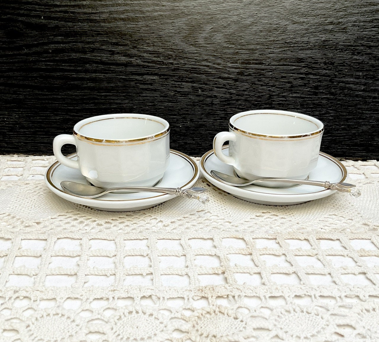 Apilco Flora エスプレッソカップ＆ソーサー：ホワイト＆ゴールドの