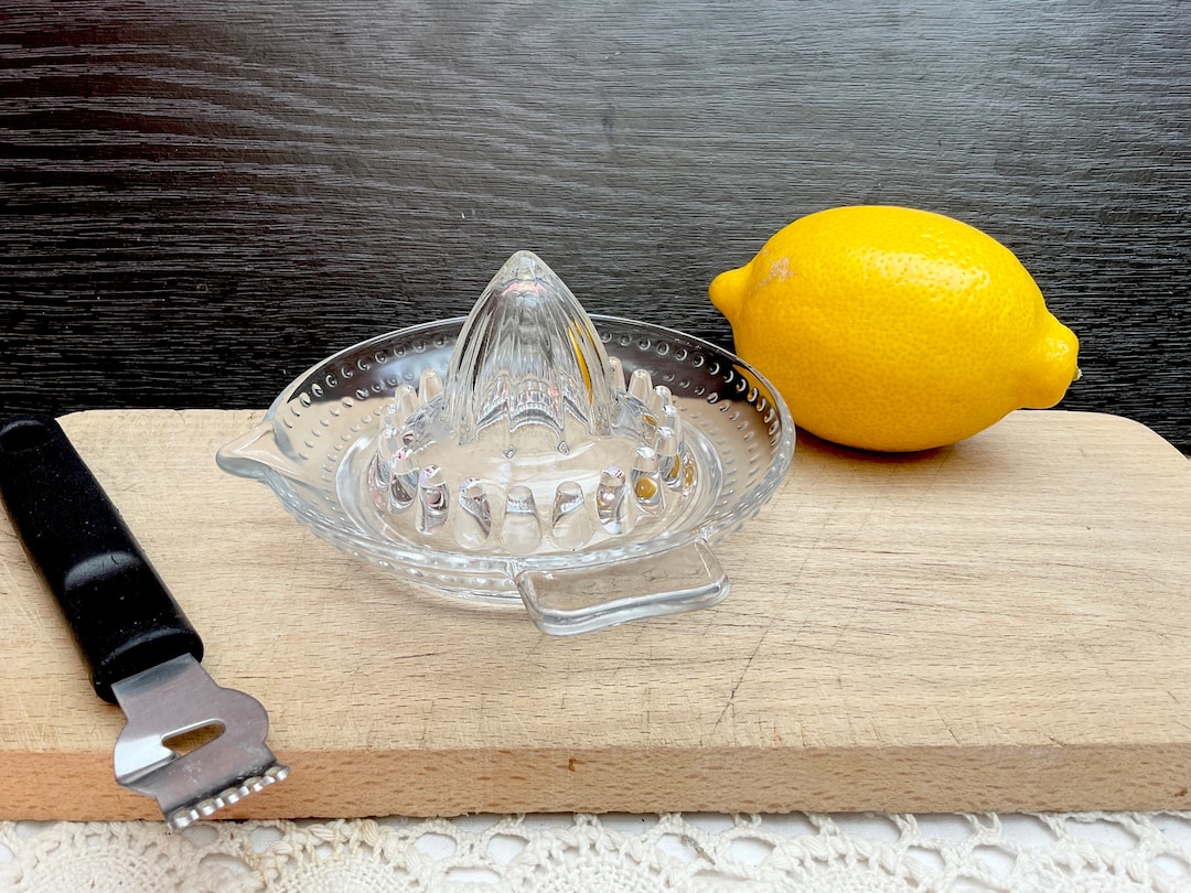 Vintage Clear Glass Lemon Juicer Citrus Juicer Etsy