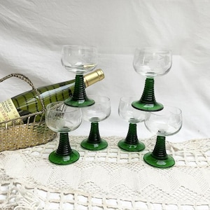 Set of 2, 1970s, French, Luminarc, 10cl, Roemer, Alsace Riesling, Wine Glasses, Green, Beehive Stemmed, Grape and Vine Design