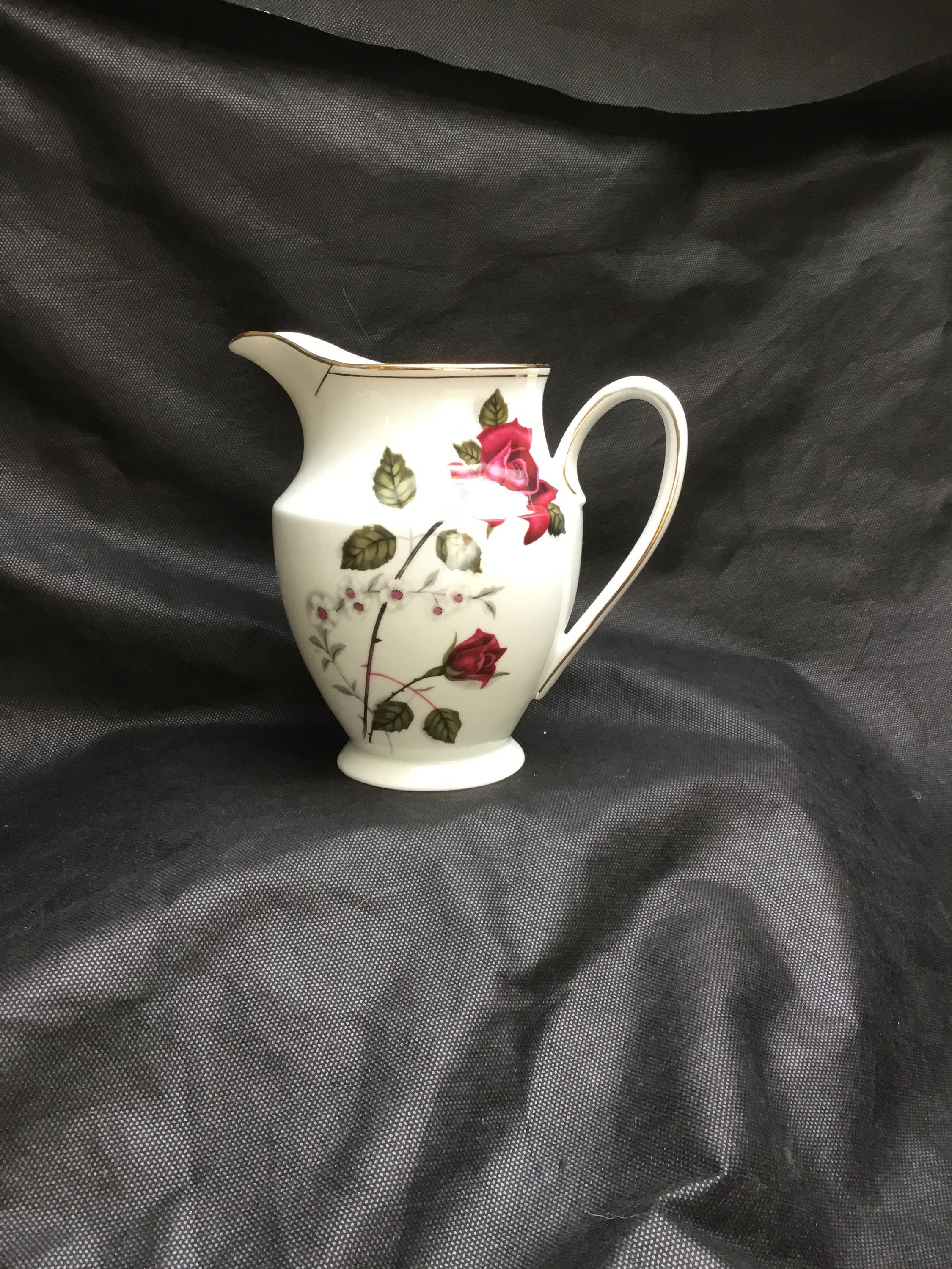 stunning - Vintage, Wawel de Pologne, Porcelaine, Rouge et Blanc, Cruche d'eau