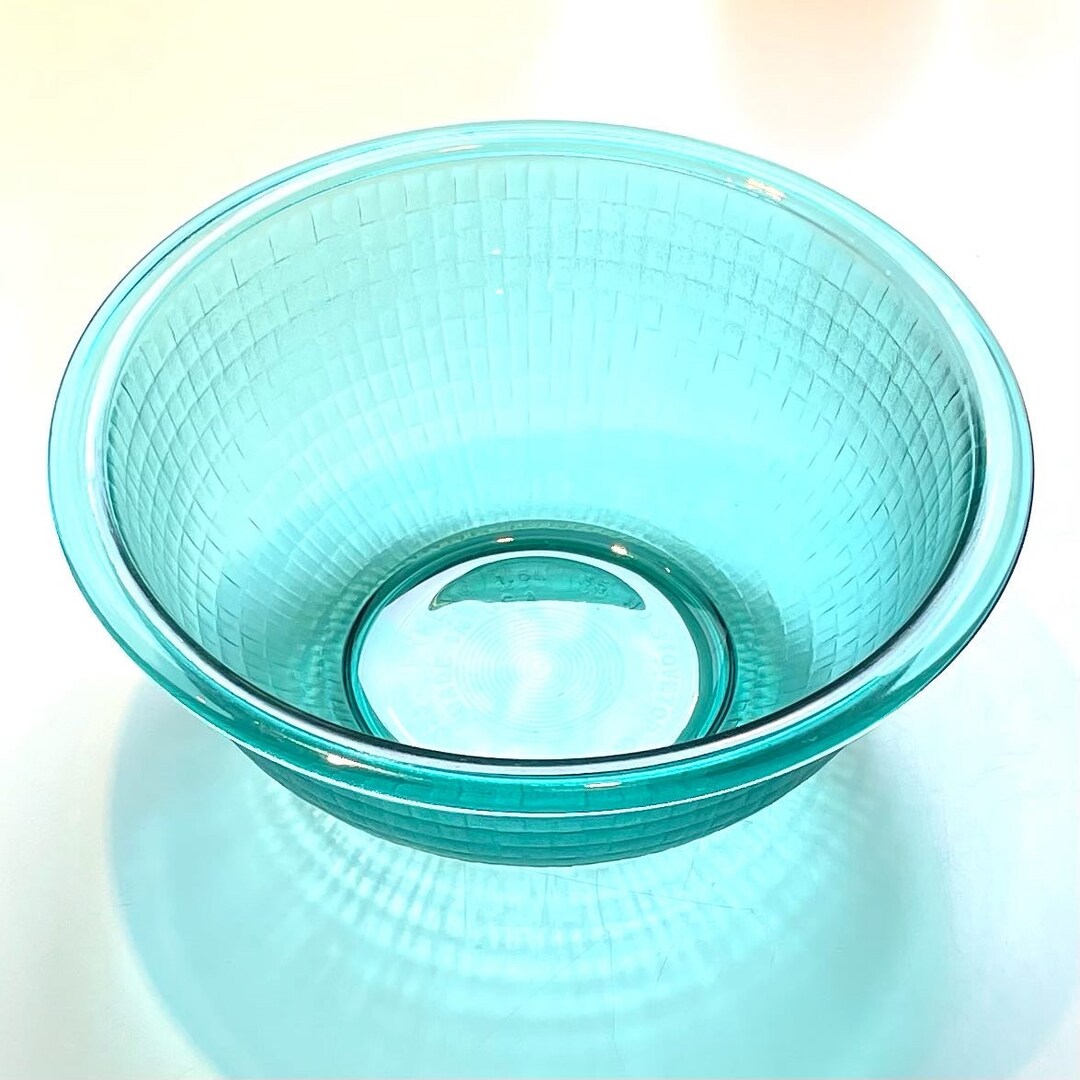 Rare Vintage Pyrex Clear Glass Mixing Bowl With Basketweave Texture in