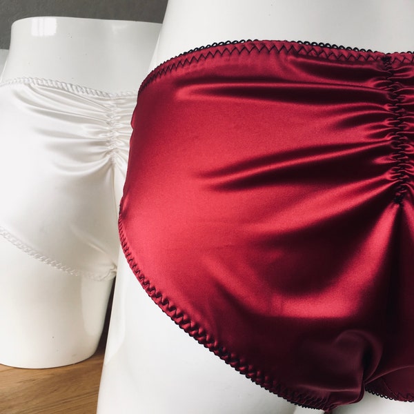 Damenmode rote Dessous Stretch Satin Brief ~ Damen Satin Unterwäsche ~ Flitterwochen Dessous Geschenkideen für Sie ~ Übergrössen uk10 - 22