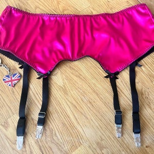 Women&#39;s pink lingerie, satin garter belt.  Sexy pinup lingerie 4 strap suspender belt, sizes uk8 - plus size uk22.
