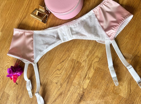 how to buy a garter belt Isabelle Suspenders - Garter belts main image 0