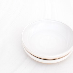 Set of two ceramic pasta bowls sand color image 2