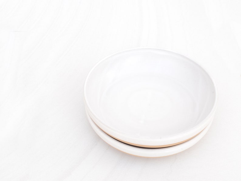 Set of two ceramic pasta bowls sand color image 2