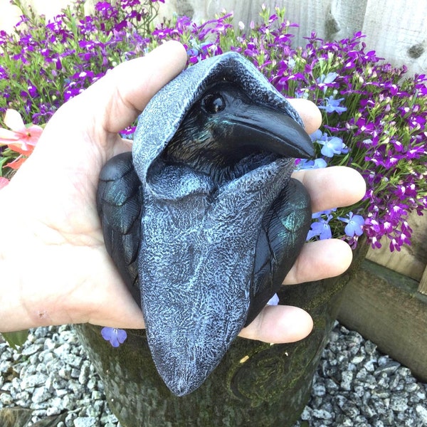 Mystic Hooded Crow Wall Plaque: Gothic Pagan Garden Ornament