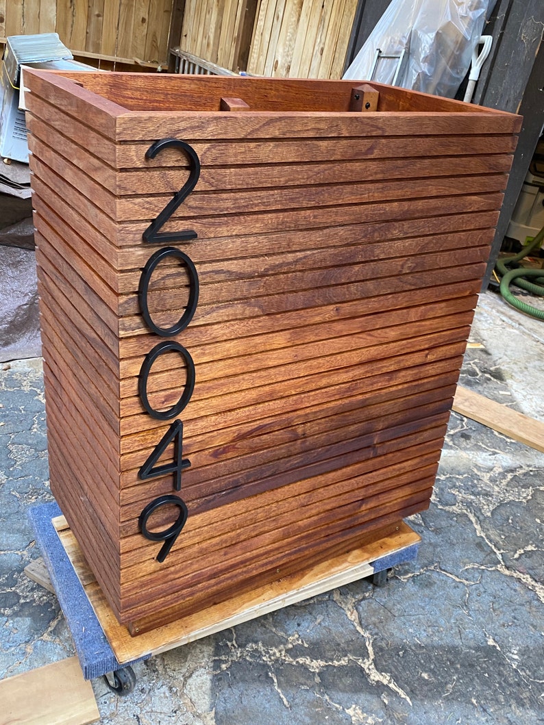 mid century planter box