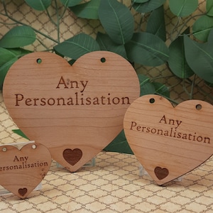 Kersenhout, gegraveerde houten harten Elk ontwerp Gepersonaliseerd - Aandenken Hangend Cadeaukaartje Bericht Citaat Decoratie