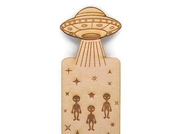 Alien UFO laser engraved Wooden Bookmark - The Truth Is Out There! Unique Sci-Fi Gift