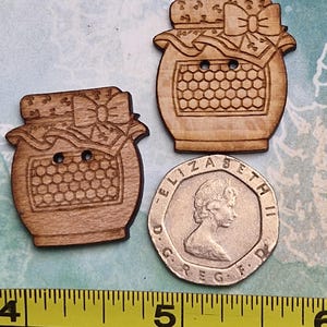 Honey  jar - Pack of 2 laser engraved wooden buttons