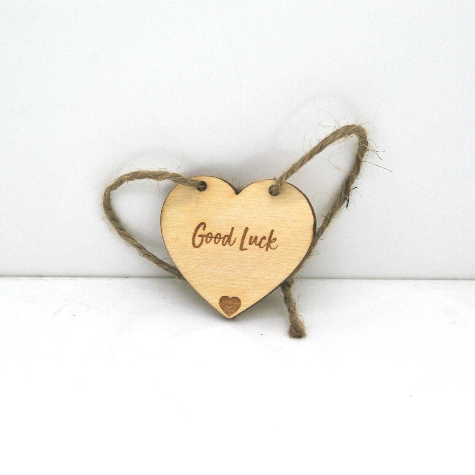 Porte-bonheur Coeur en bois gravé Mini étiquette cadeau souvenir à  suspendre avec citation, décoration -  France